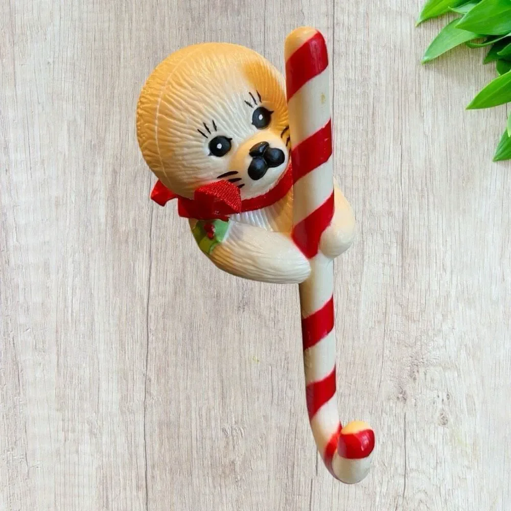 NIB CURRENT Young Uns Endangered White Baby Seal Stocking Hangers 1989